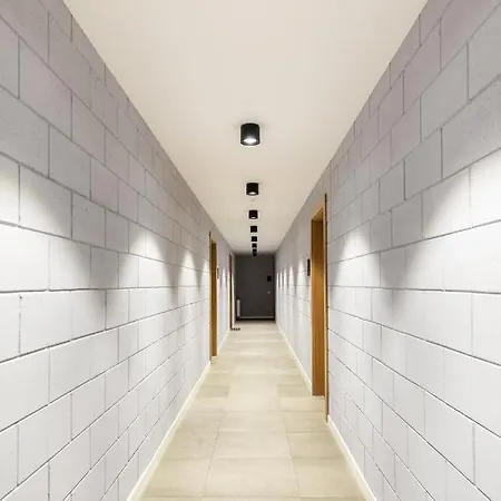 River Side Nr 1m7 アパート オシフィエンチム