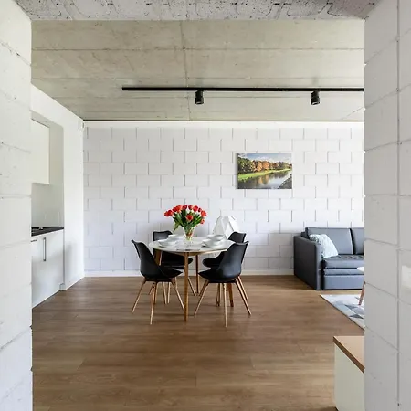 River Side Nr 7