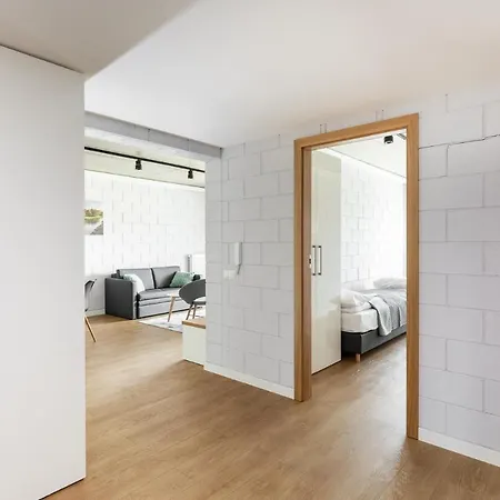 River Side Nr 1m7 アパート