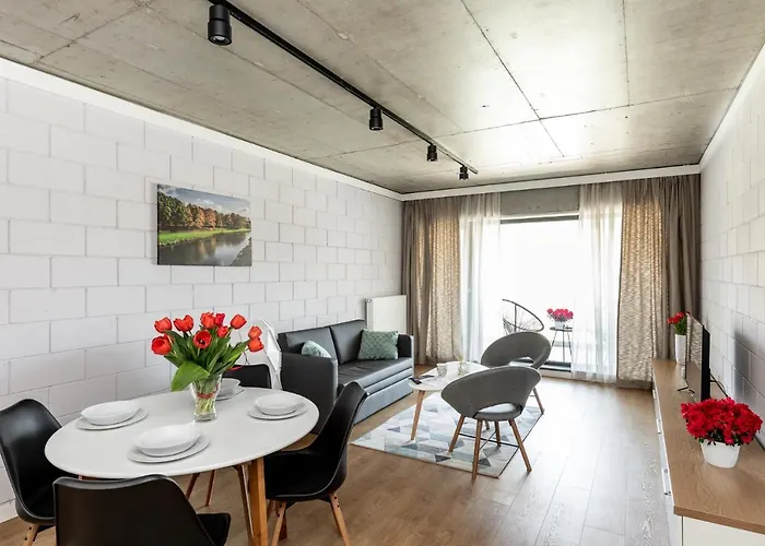 River Side Nr 1m7 דירה